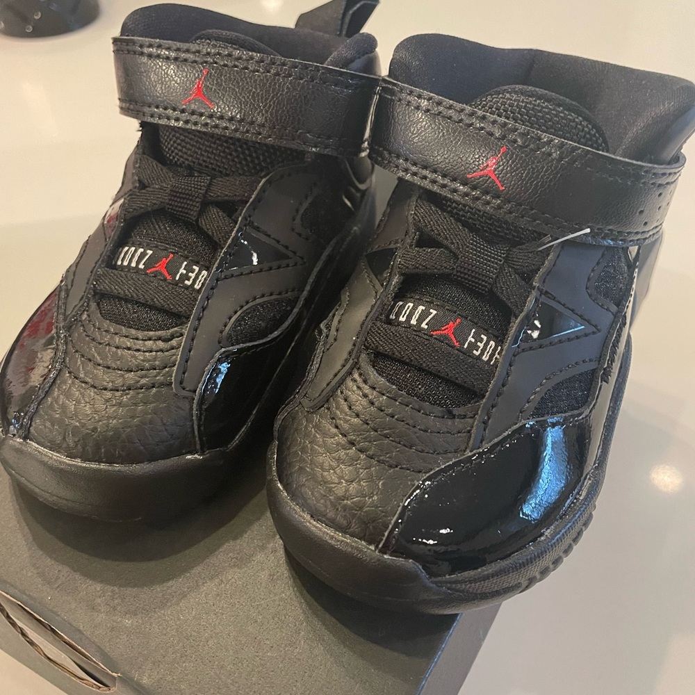 Jump man two Trey size 5 toddler sneakers
